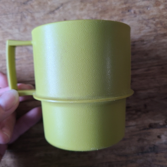 TUPPERWARE | Vintage Stackable Mugs - Set of 4 - Picture 4 of 7